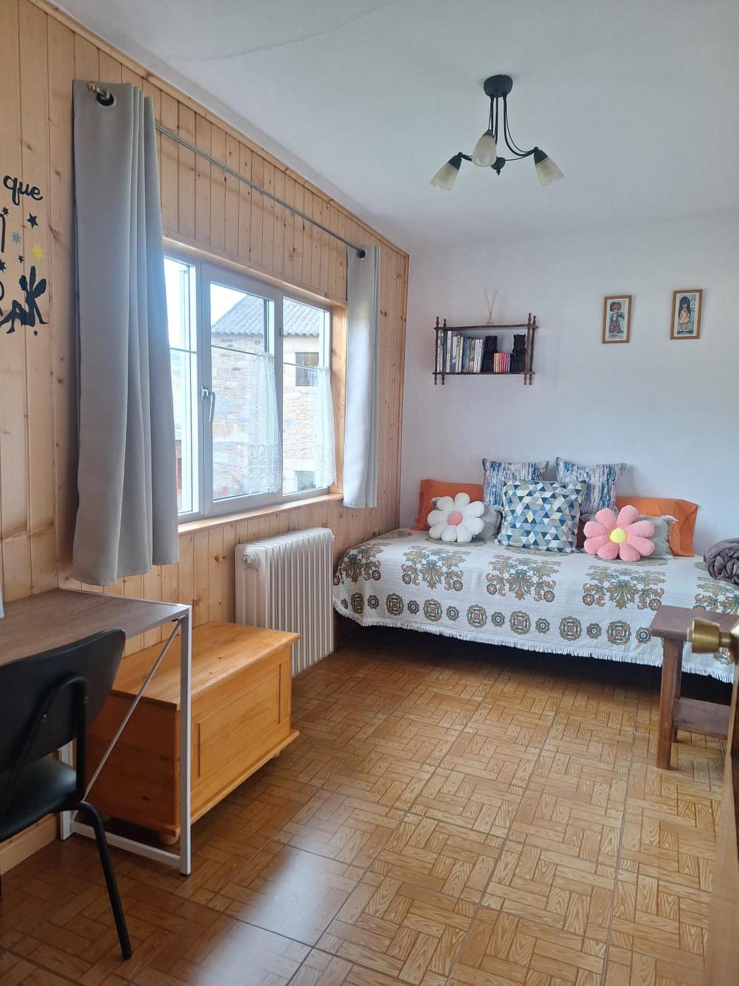 Turismo en Babia Bajo los nidos San Emiliano Habitación foto